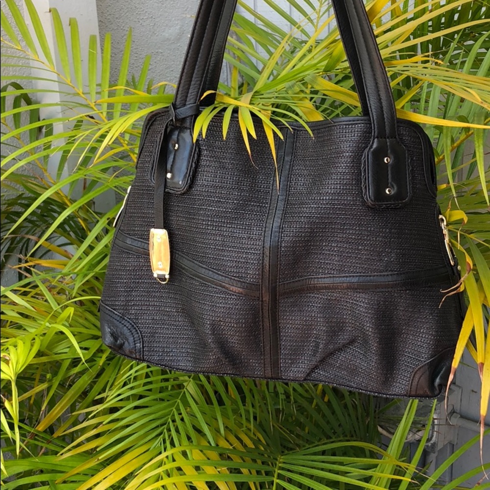 B Makowshy Black Woven Leather